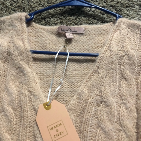 Sweater bundle - Picture 7 of 9